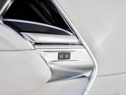 Used 2023 Land Rover Range Rover SE image 33