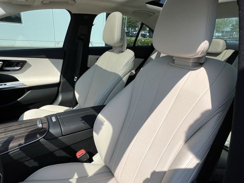 Used 2024 Mercedes-Benz E 450 4MATIC Sedan image 16