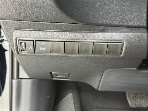 New 2026 Toyota Corolla SE image 9