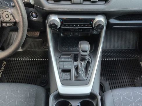 Used 2020 Toyota RAV4 XLE w/ Convenience Package AWD/4WD image 13
