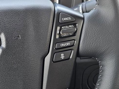 New 2025 Nissan Frontier SV w/ SV Convenience Package image 12