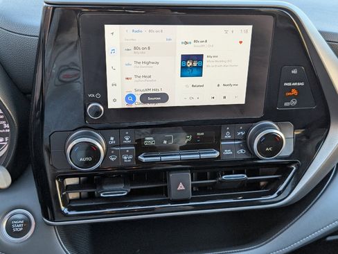 Used 2024 Toyota Highlander LE image 18