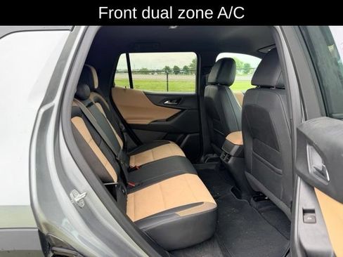 Used 2025 Chevrolet Equinox ACTIV w/ Safety and Technology Package FWD image 10