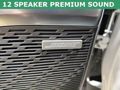 Used 2025 Buick Enclave Preferred image 11