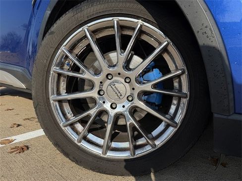 Used 2019 Toyota C-HR Limited image 10