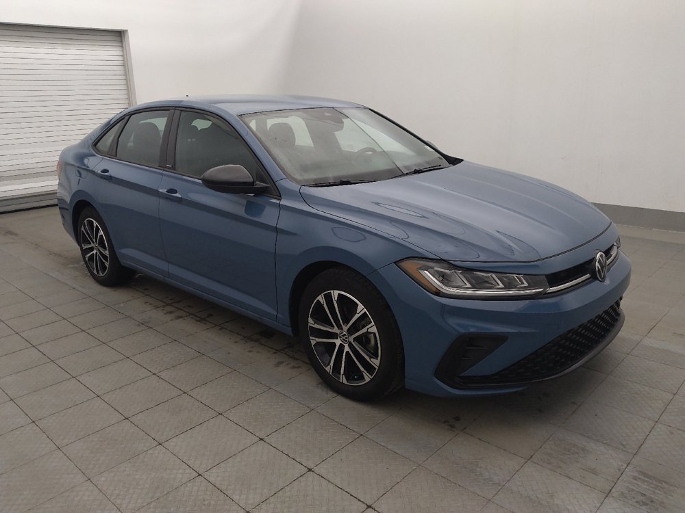 Used 2025 Volkswagen Jetta Sport FWD image 11
