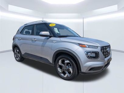 Used 2025 Hyundai Venue SEL
