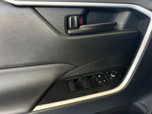 Used 2025 Toyota RAV4 LE image 10