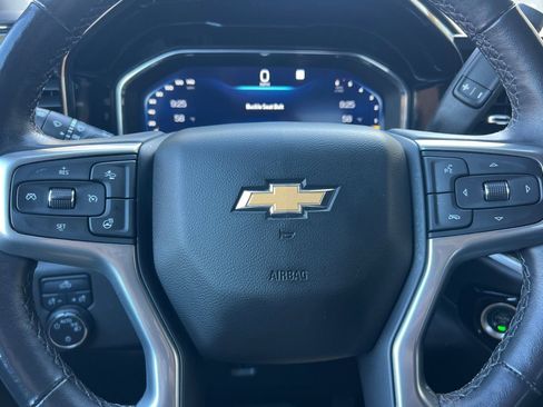 Used 2022 Chevrolet Silverado 1500 LT AWD/4WD image 22