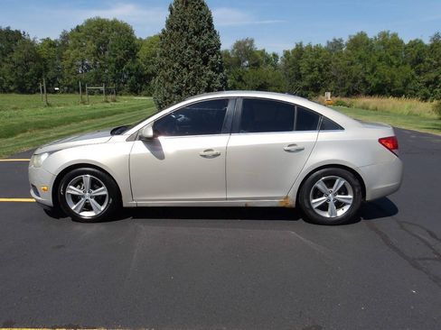 Used 2012 Chevrolet Cruze LT FWD image 9