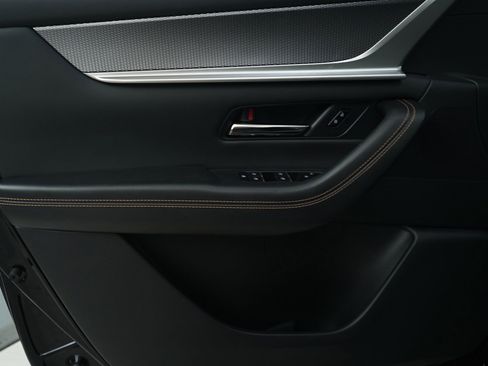 Used 2025 MAZDA CX-70 Plug-In Hybrid w/ Premium Plus image 19