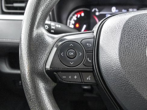 Used 2023 Toyota RAV4 LE AWD/4WD image 18