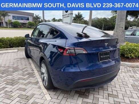 Used 2022 Tesla Model Y Long Range AWD/4WD image 12