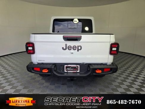New 2026 Jeep Gladiator Mojave AWD/4WD image 6