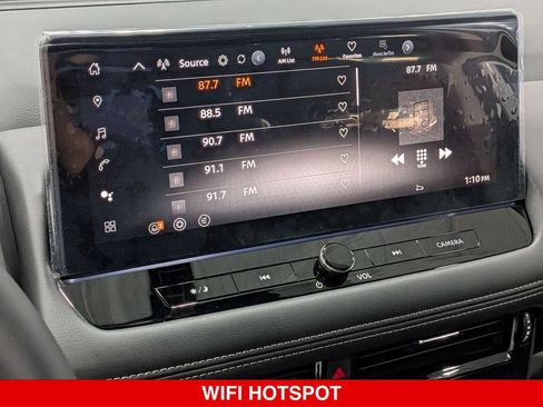 Certified 2025 Nissan Rogue SL w/ SL Premium Package AWD/4WD image 26