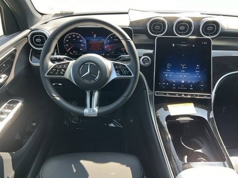 Used 2024 Mercedes-Benz GLC 300 4MATIC image 14