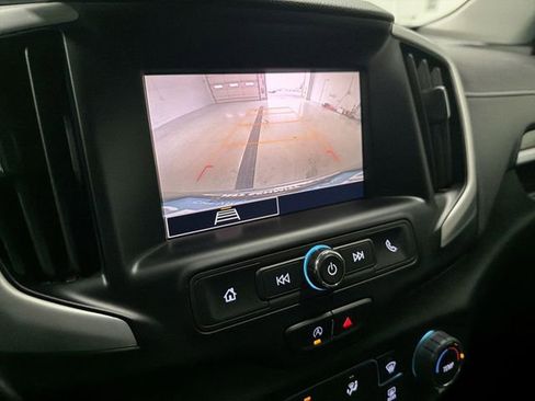 Used 2023 GMC Terrain SLE image 23