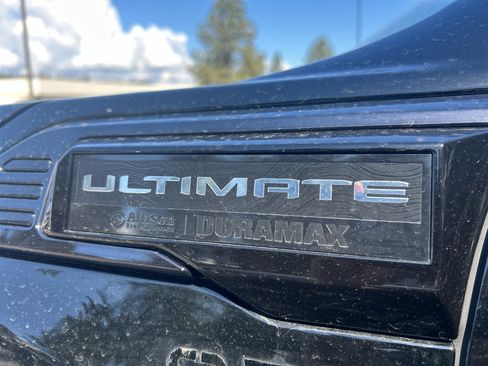Used 2024 GMC Sierra 3500 Denali Ultimate AWD/4WD image 7