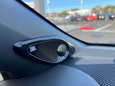 Used 2020 Toyota Corolla XSE image 33