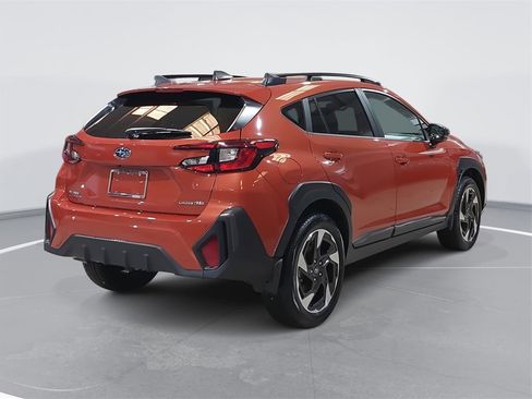 Certified 2025 Subaru Crosstrek 2.5i Limited w/ Crosstrek Mirror Package image 5