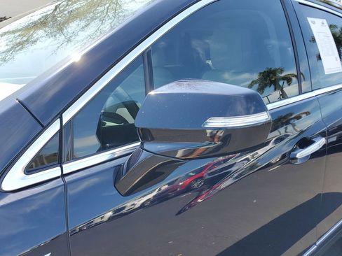 Used 2021 Cadillac XT5 Premium Luxury image 12