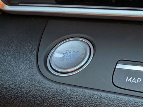 New 2026 Hyundai Elantra Limited FWD image 16