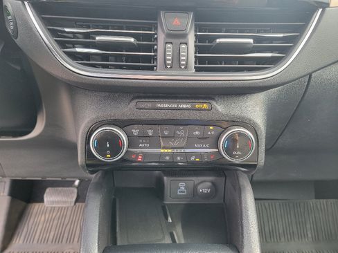 Used 2022 Ford Escape Titanium w/ Titanium Elite Package image 22