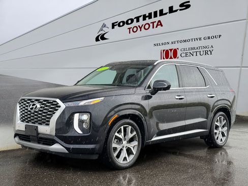 Used 2022 Hyundai Palisade Limited w/ Cargo Package AWD/4WD image 3