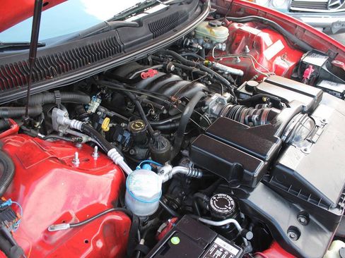 Used 2000 Pontiac Firebird Formula w/ Security Pkg RWD image 15