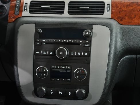 Used 2013 GMC Sierra 2500 SLT w/ SLT Convenience Package image 9