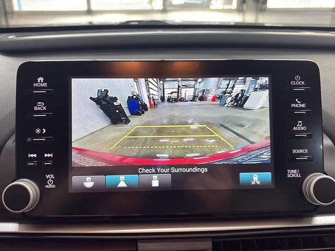 Used 2019 Honda Accord EX image 15