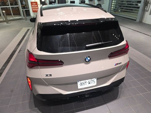 Used 2025 BMW X3 M50 w/ Premium Package image 7