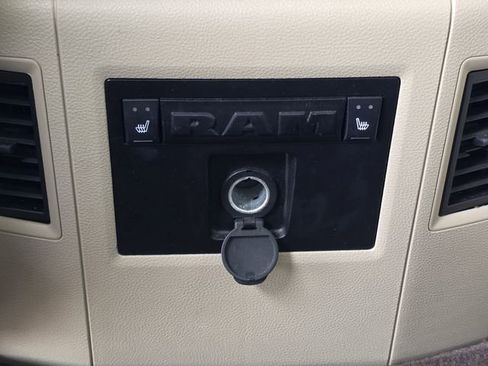 Used 2016 RAM 1500 Laramie w/ Convenience Group image 18