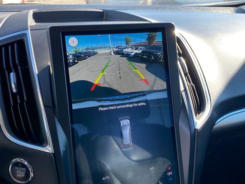 Used 2022 Ford Edge Titanium w/ Equipment Group 301A image 17