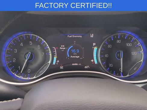Certified 2023 Chrysler Pacifica Touring-L FWD image 22