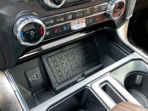 Used 2025 Ford F150 King Ranch w/ FX4 Off-Road Package image 25