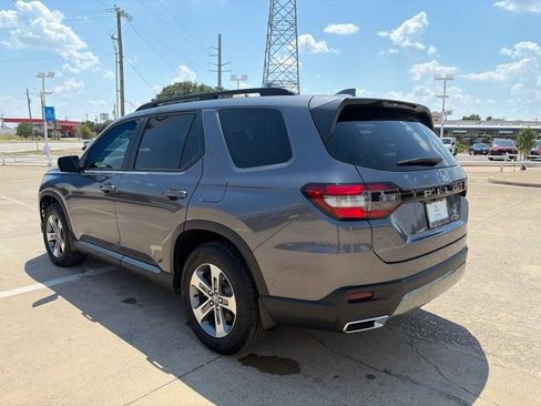 Certified 2026 Honda Pilot EX-L image 4