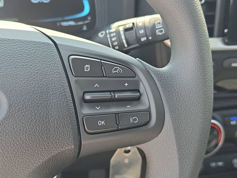 New 2026 Hyundai Venue SE FWD image 24