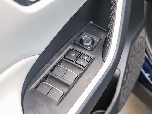 Used 2024 Toyota RAV4 XLE FWD image 20