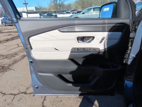 New 2026 Honda Pilot Touring image 19