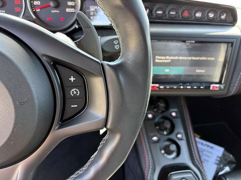 Used 2020 Lotus Evora image 39
