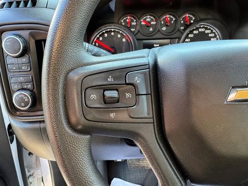 Used 2023 Chevrolet Silverado 1500 Custom image 26