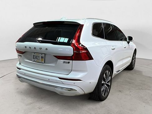 Used 2023 Volvo XC60 B5 Plus AWD/4WD image 6
