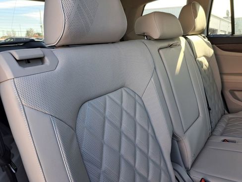 New 2026 Volkswagen Atlas SEL Premium R-Line image 23