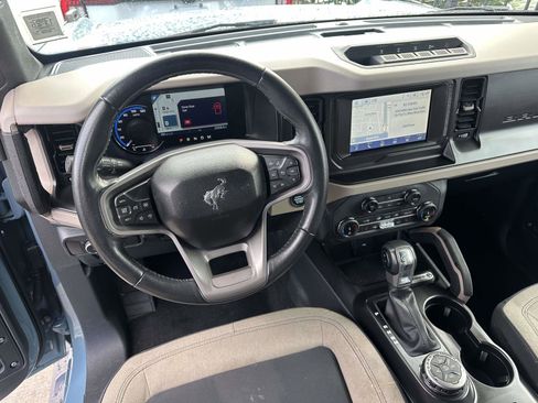 Certified 2022 Ford Bronco Big Bend w/ Sasquatch Package image 10