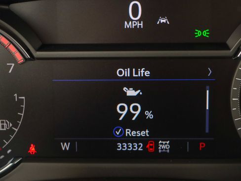 Used 2023 Cadillac XT4 Luxury w/ Cold Weather Package AWD/4WD image 16