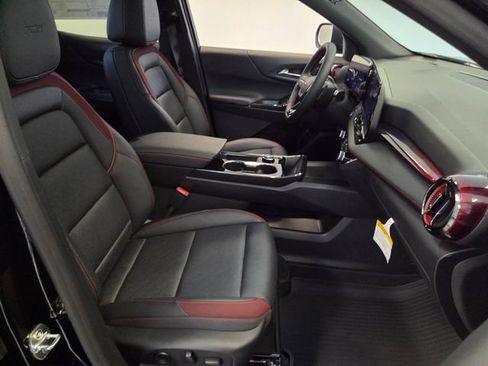 Used 2027 Chevrolet Equinox RS w/ Safety and Technology Package FWD image 18