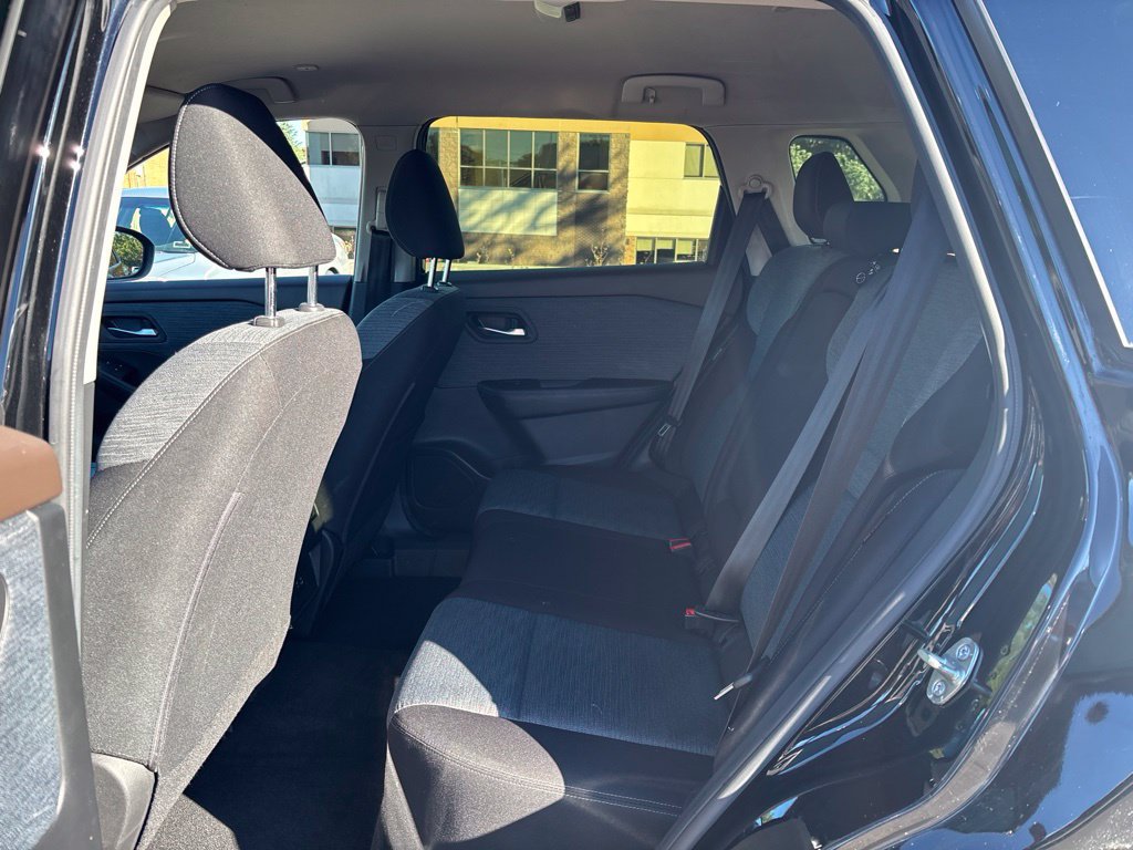 Certified 2023 Nissan Rogue SV AWD/4WD image 13