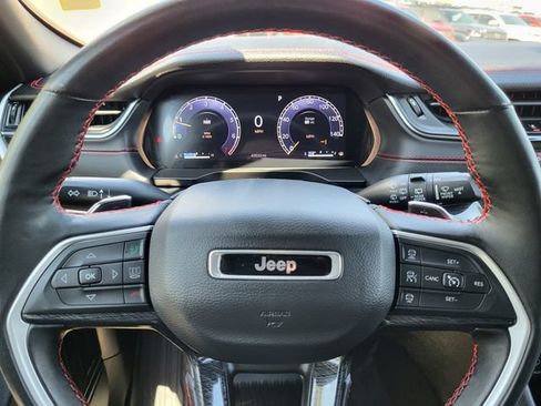 Used 2022 Jeep Grand Cherokee Trailhawk AWD/4WD image 15