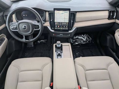 New 2026 Volvo XC90 T8 Plus image 16